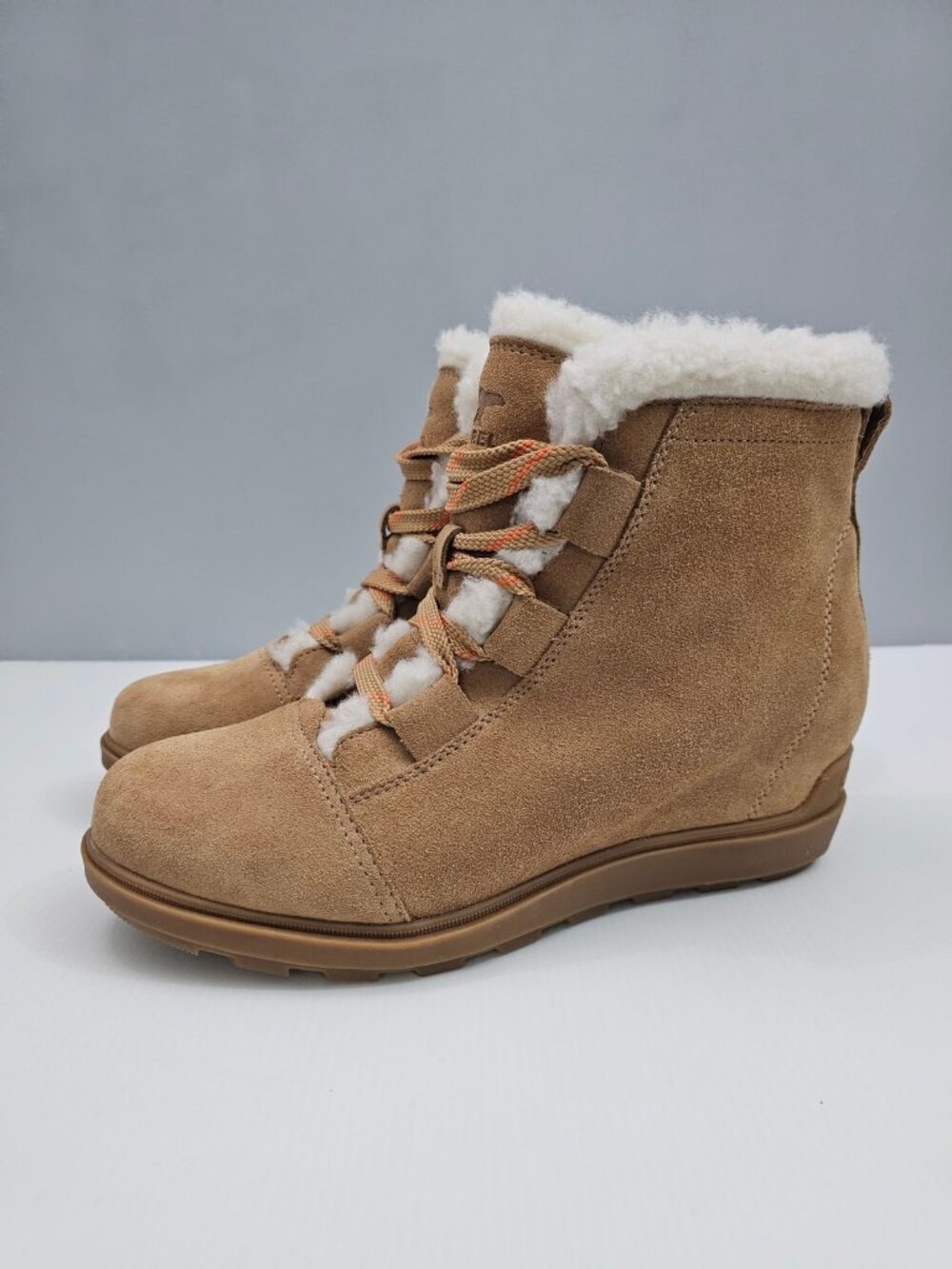 Sorel Evie II Cozy Wedge Ankle Boots Women 11 Tawny Buff Suede Shearling Winter